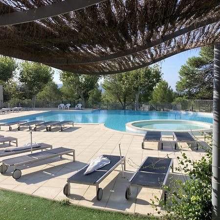 La Perle Du Golf -Magnifique Vue Clim Linge Golf Saumane 6P Piscine Tennis מראה חיצוני תמונה